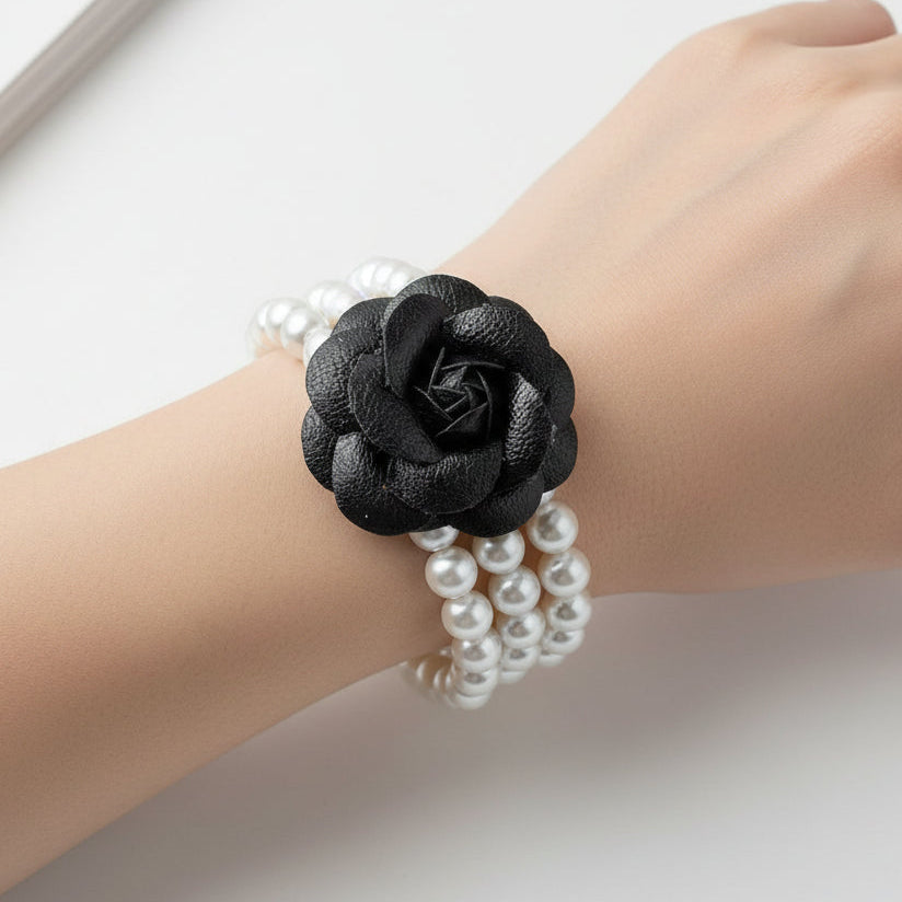 FLOWER WITH PEARL STRETCH BRACELET, BLACK