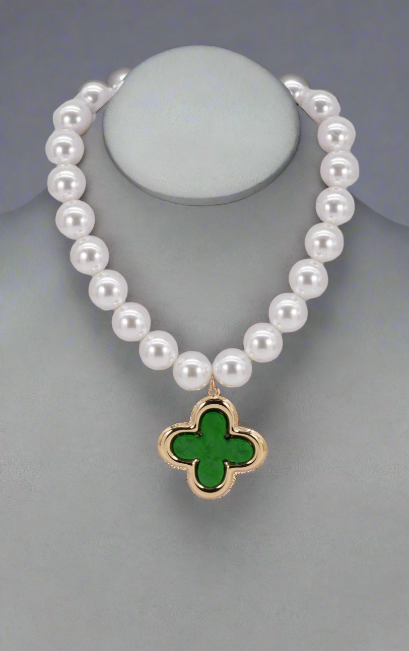 Pearl Clover Pendant Necklace, Green