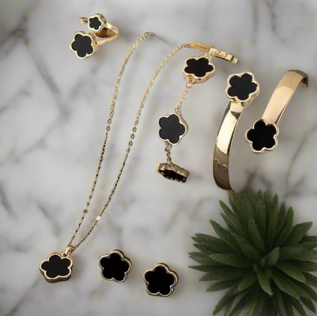Five Piece Clover Set, Black
