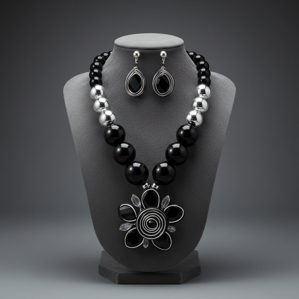 BALL BEADED NECKLACE WITH FLOWER PENDANT, BLACK