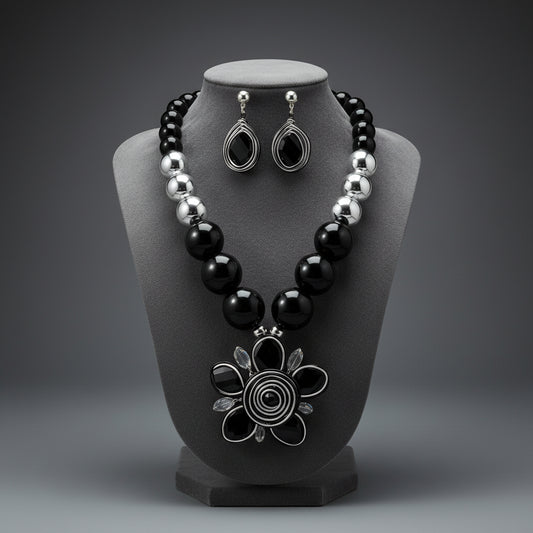 BALL BEADED NECKLACE WITH FLOWER PENDANT, BLACK