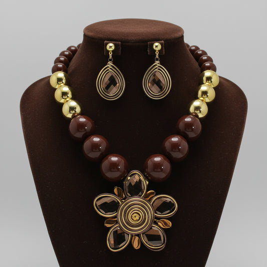 BALL BEADED NECKLACE WITH FLOWER PENDANT, BROWN