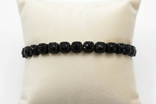 RADIANT SPARKLE BLACK STONE BRACELET