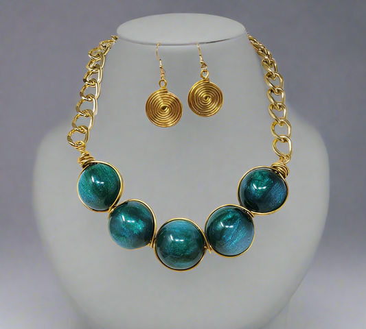 Green Ball Necklace, Gold