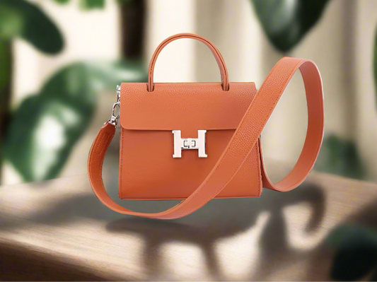 AUTUMN H FASHION HANDBAG