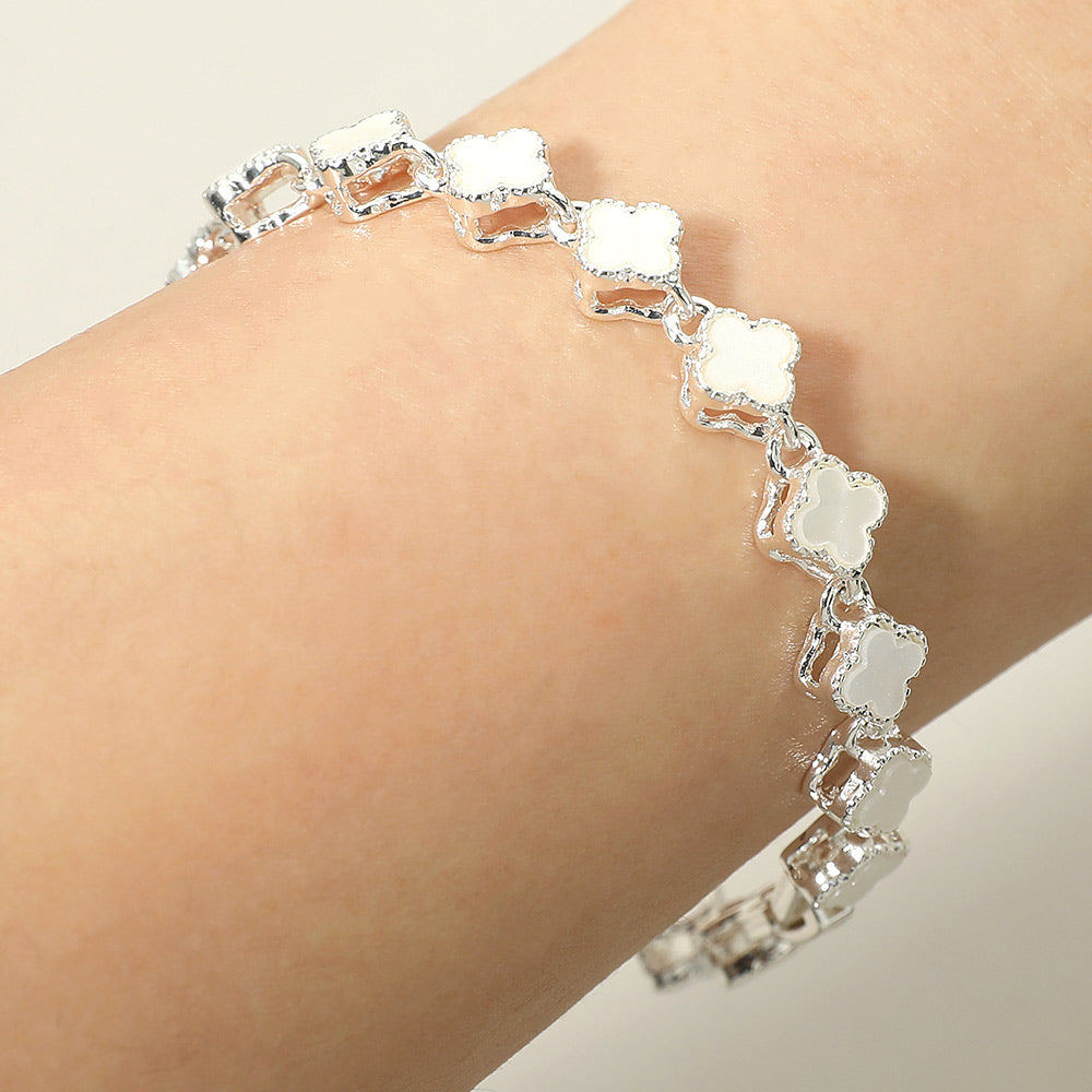 Clover Mother of Pearl Bracelet