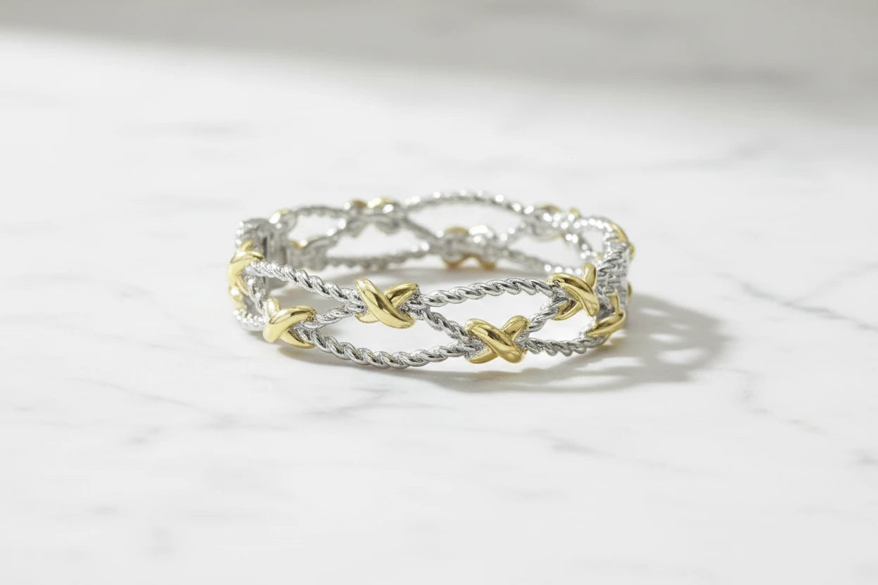 14K GOLD PLATED HINGED BANGLE