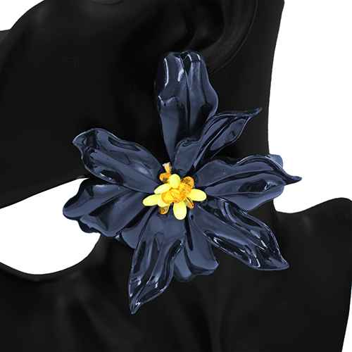 Flower Post Earrings