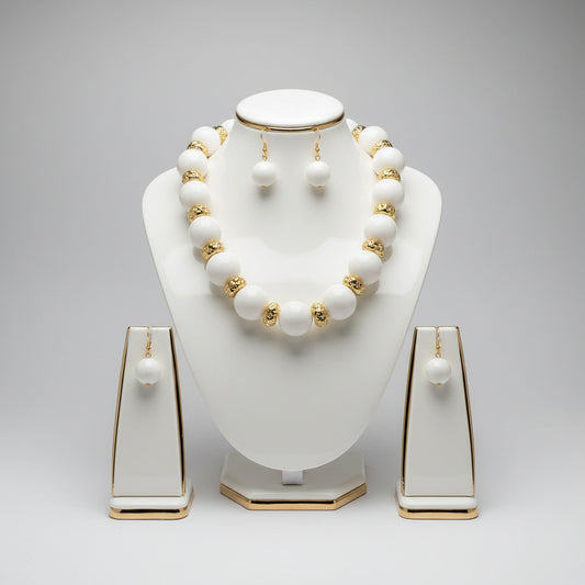 WHITE BEADED NECKLACE SET