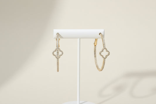 SPARKLING CUBIC ZIRCONIA STONES HOOP EARRING, GOLD
